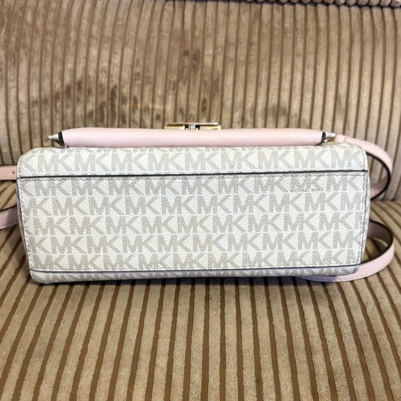 Michael Kors Crossbody Bag in Pink and Gray - Picture 4 of 9